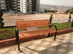 Boru Ayaklı Ahşap Bank 
